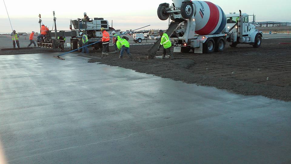 Laser Screed Concrete Slab Pour